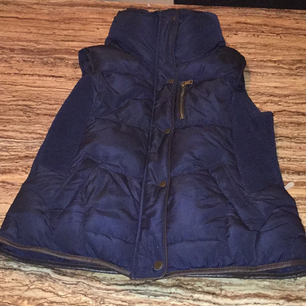 YMI collection Vest